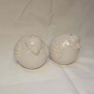 Vintage White Ceramic Bird Salt & Pepper Shakers